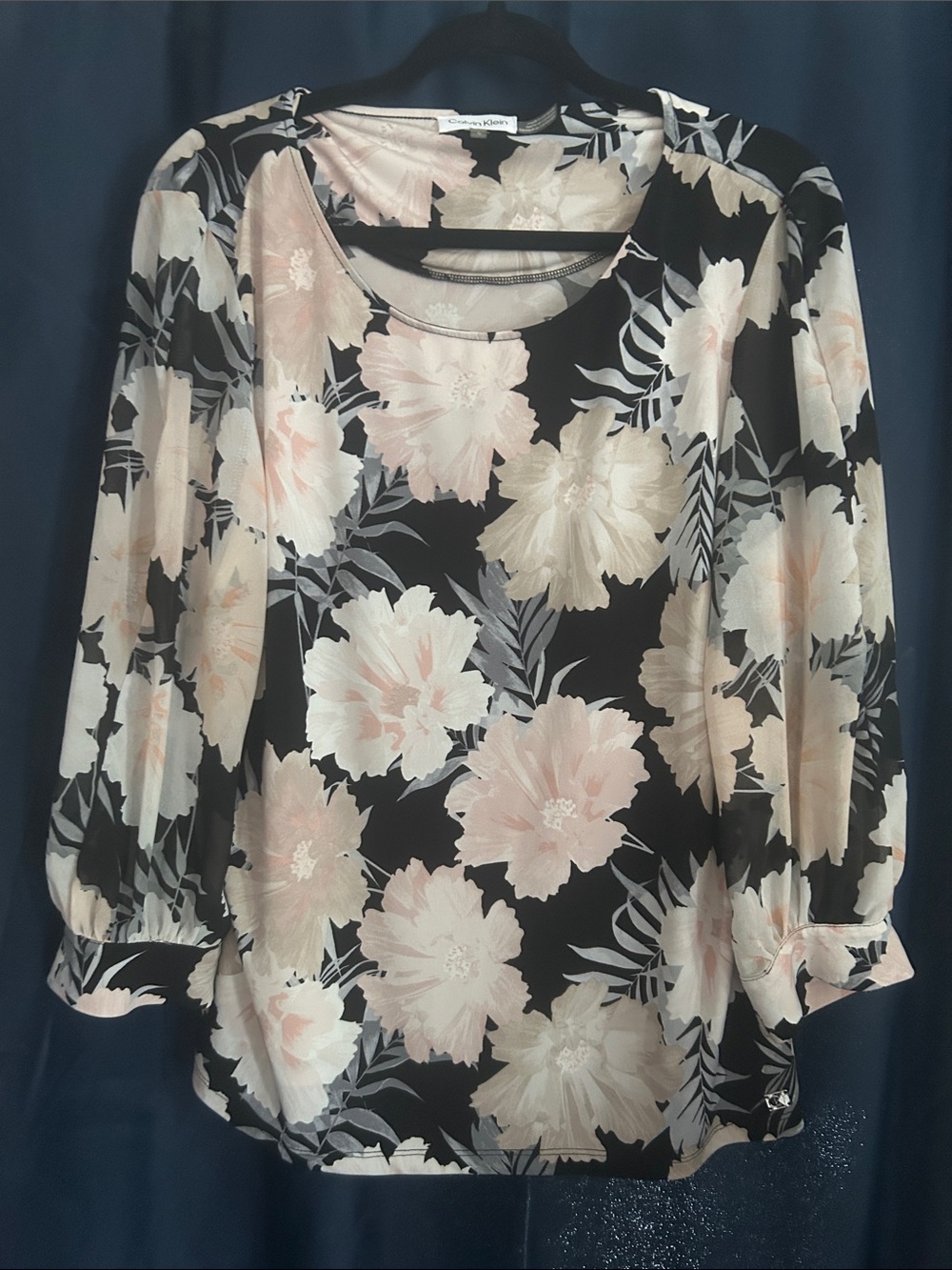 Calvin Klein Puff-Sleeve Blouse - Black with Blush Floral size large